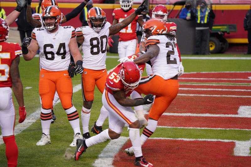Cleveland Browns running back Kareem Hunt scores a touchdown against the Kansas City Chiefs during the second half in the AFC Divisional Round playoff game at Arrowhead Stadium.