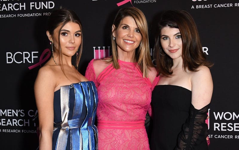 lori_loughlin