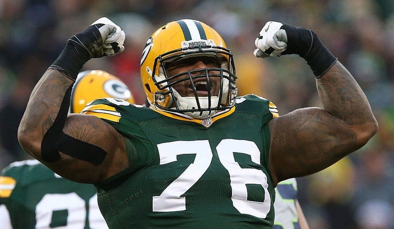 The Detroit Lions are finalizing a deal with former Green Bay Packer Mike Daniels