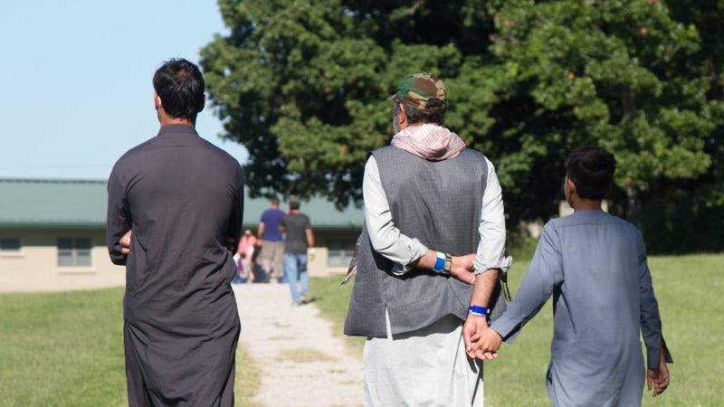 Soldiers rely on deployment experience to help Afghan evacuees
