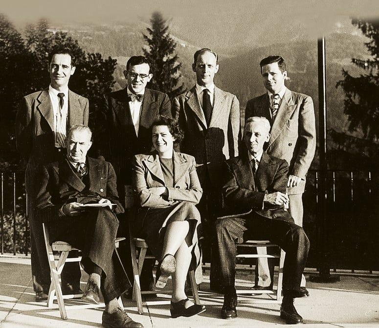The first seven faculty to teach for UMUC overseas.