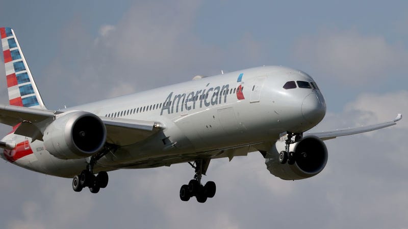 An American Airlines Boeing 787-9 Dreamliner approaches for a landing at the Miami International Airport on December 10, 2021 in Miami, Florida.