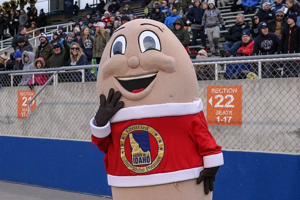 The Idaho Potato mascot takes in the bowl game.