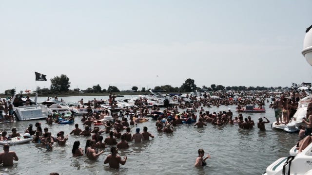 raft off muscanoot bay