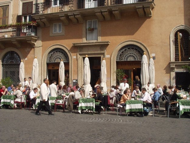 A Roman cafe