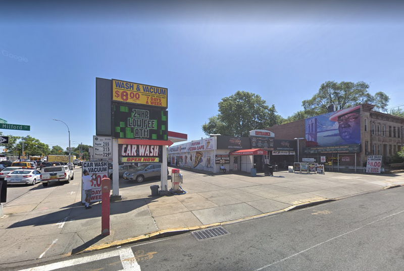 Brooklyn fatally struck by car wash