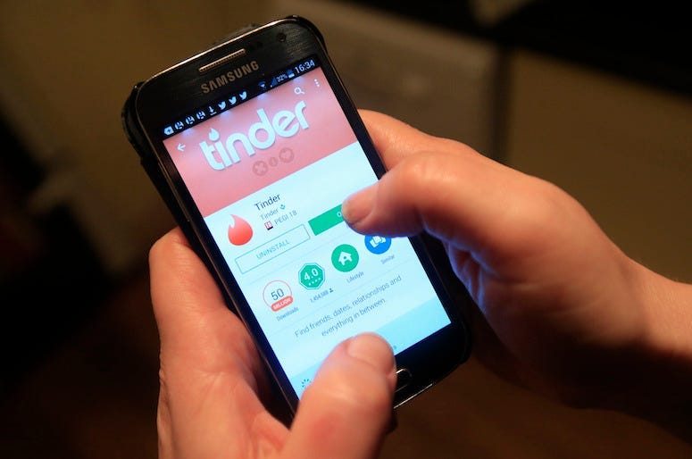 Tinder, Dating App, Samsung Phone, Male