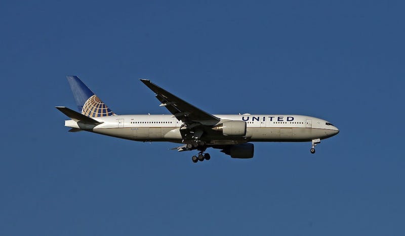 United Airlines plane