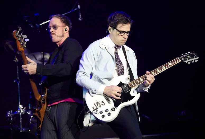 Rivers Cuomo, Scott Shriner, Weezer, Concert, 2017