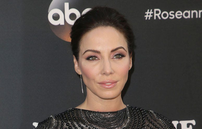 Whitney Cummings, Red Carpet, Roseanne, Premiere 2018