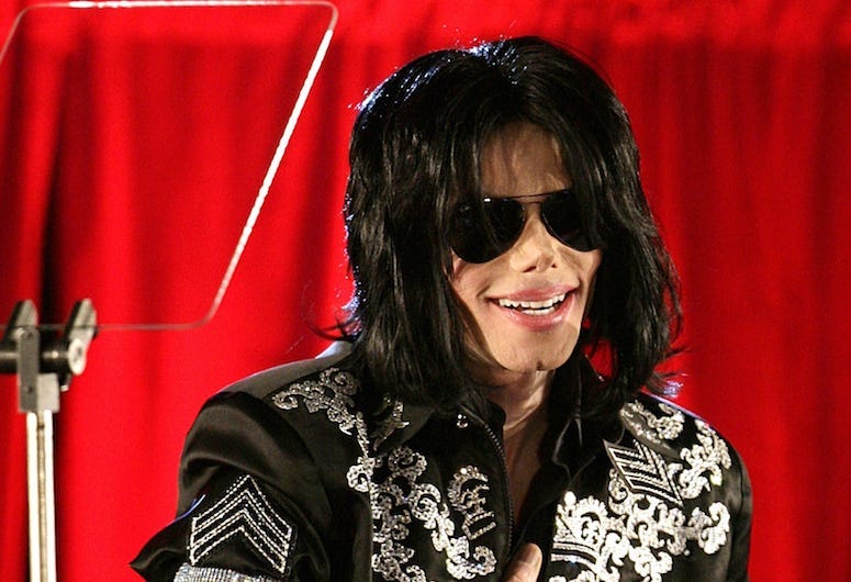 Michael Jackson, Press Conference, Red Curtain, Sunglasses, 2009