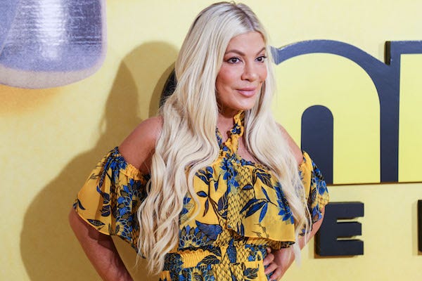Tori Spelling arrives at the Los Angeles Premiere Of Illumination And Universal Pictures' 'Minions: The Rise Of Gru' held at the TCL Chinese Theatre