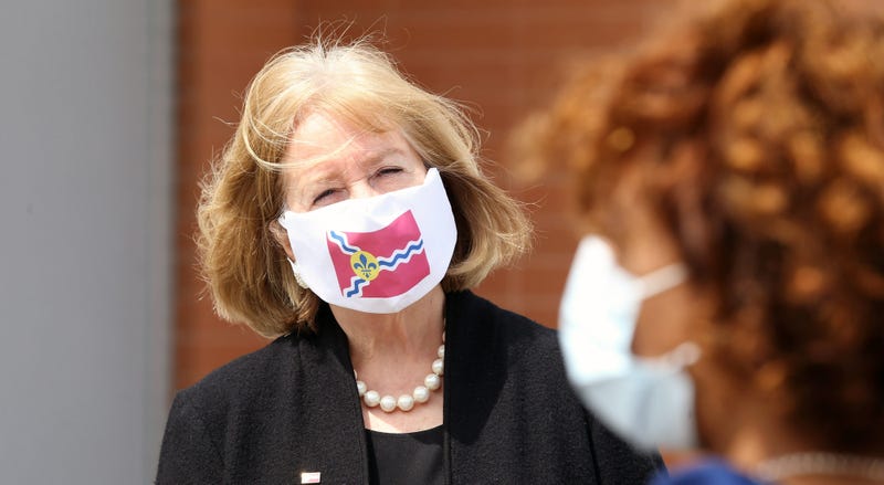 Lyda Krewson, mask
