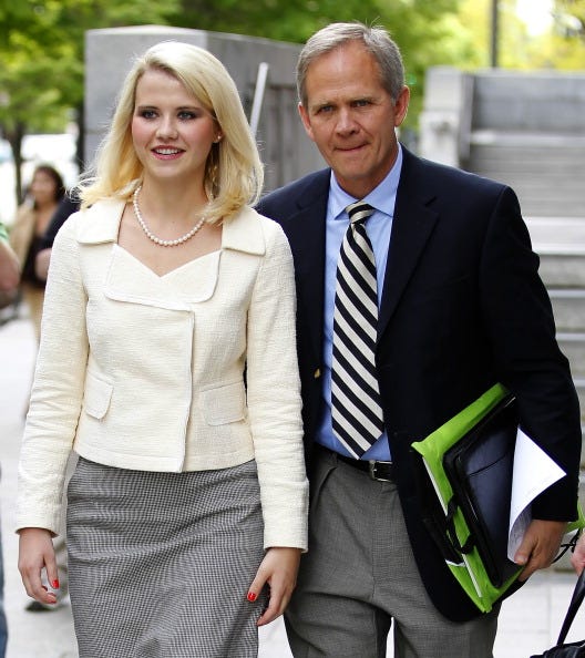 Ed Smart (r.) with his wife, Lois (l.).