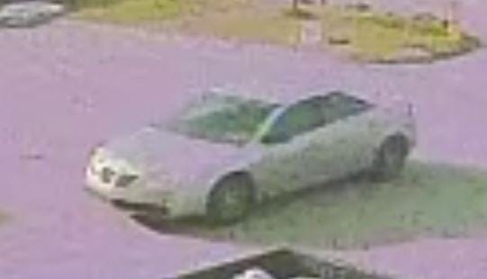 Warren robbery suspect vehicle