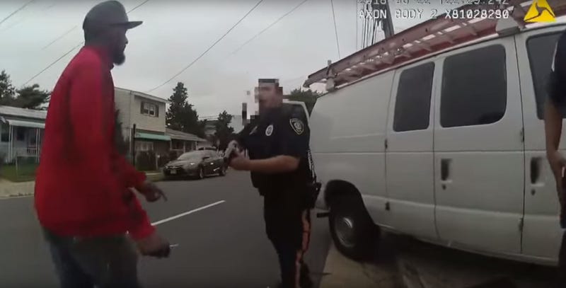Body camera video shows Timothy Deal approaching officer with a knife.