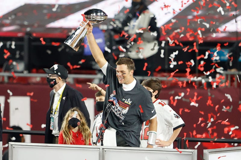 tom brady super bowl trophies