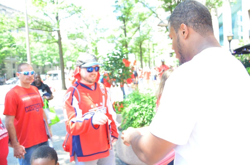Grant & Danny join Capitals fans for a live broadcast at Elephant and Castle