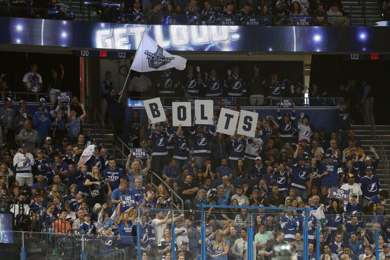 lightning_fans