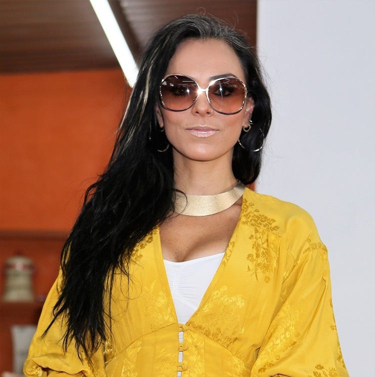 Ivonne quiere que su hija tenga presente f sica y espiritualmente a la familia de su pap . Ivonne Montero Lavoz Ivonne quiere que su hija tenga presente fisica y espiritualmente a la familia de su...