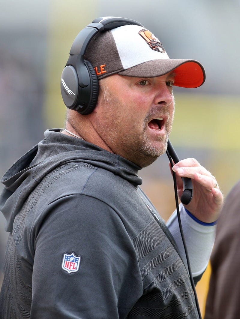 Cleveland Browns associate head coach Freddie Kitchens reacts on the sidelines against the Pittsburgh Steelers during the second quarter at Heinz Field. The Steelers won 33-18.