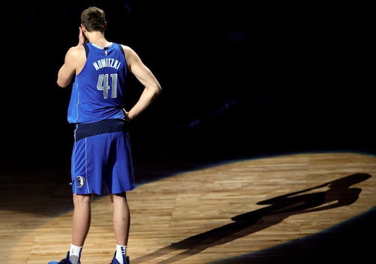 Dirk Nowitzki, Announces Retirement, AAC, Dallas Mavericks, Court, Uniform