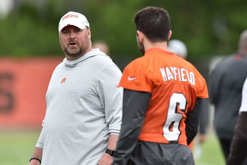 Cleveland Browns head coach Freddie Kitchens talks to quarterback Baker Mayfield (6) during minicamp at the Cleveland Browns training facility.