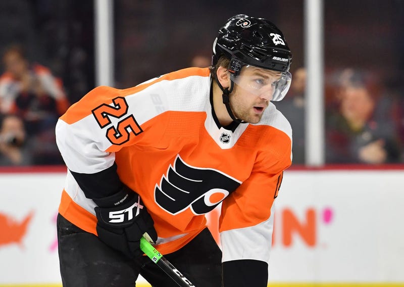 Philadelphia Flyers left wing James van Riemsdyk (25).
