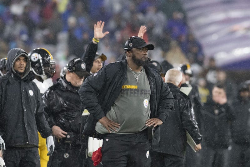 Mike Tomlin on sideline