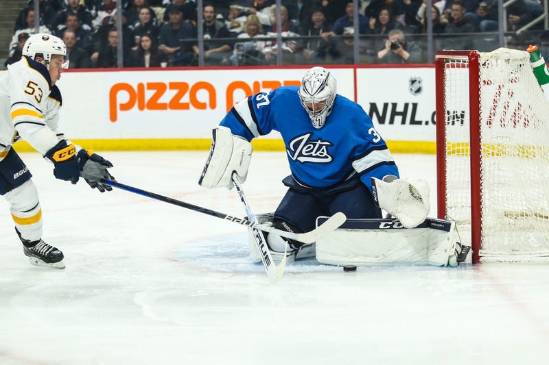 Connor Hellebuyck
