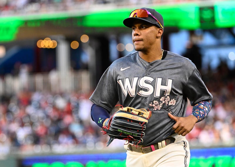 File:Juan Soto sets up with two men on and no outs in the bottom