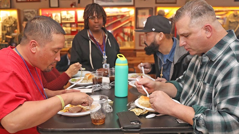 Veterans were invited to aThanksgiving lunch at the Last Vegas VA Residential Recovery and Renewal Center.