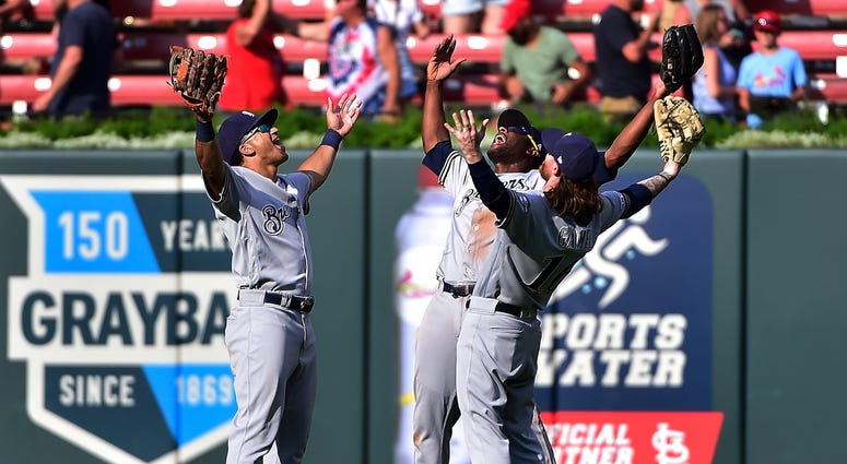 Brewers look to stay hot VS Padres