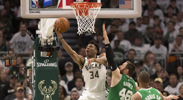 Giannis Antetokounmpo Milwaukee Bucks