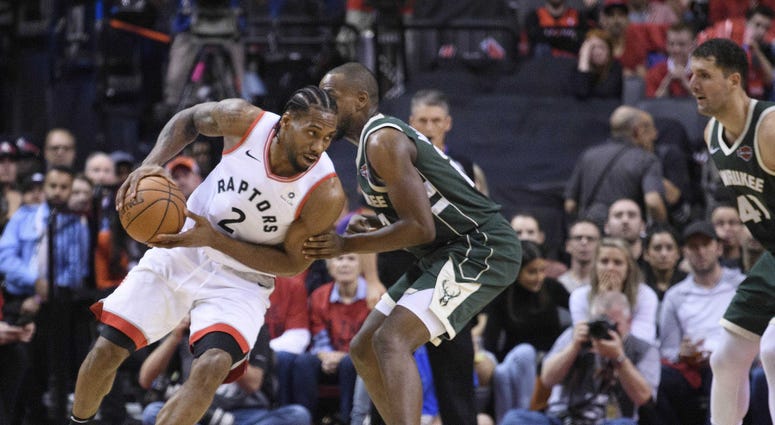 Kawhi Leonard Raptors Bucks