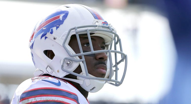 Buffalo Bills running back LeSean McCoy (25) looks on during the first quarter of the AFC Wild Card playoff football game against the Jacksonville Jaguars at EverBank Field. NFL: AFC Wild Card-Buffalo Bills at Jacksonville Jaguars