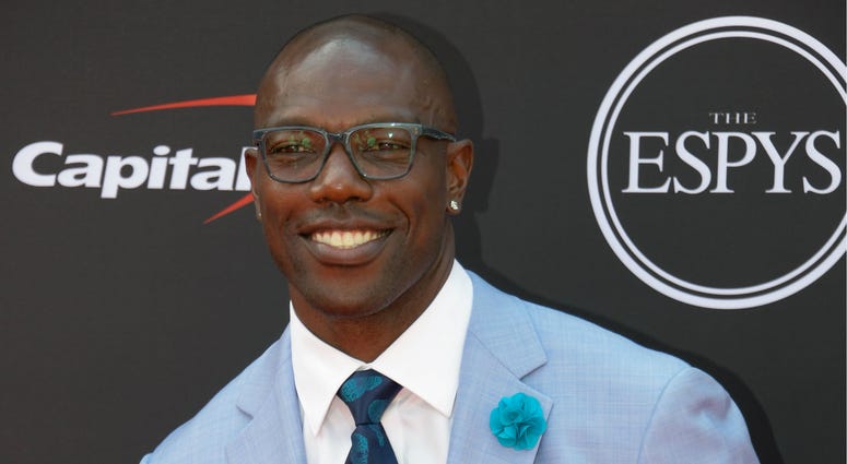 Former NFL wide receiver Terrell Owens arrives for the 2018 ESPYS at Microsoft Theatre. News: The 2018 ESPYS-Red Carpet