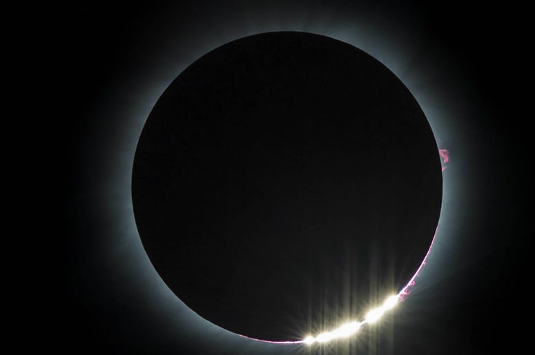 A view of the 2017 eclipse from the Jefferson Memorial Cross Park. A view of the 2017 eclipse from the Jefferson Memorial Cross Park.