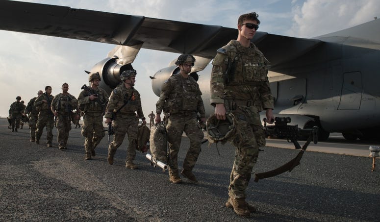 U.S. Army Paratroopers from the 82nd Airborne Division arrive at Ali Al Salem Air Base, Kuwait, Jan. 2, 2020. 82nd Airborne