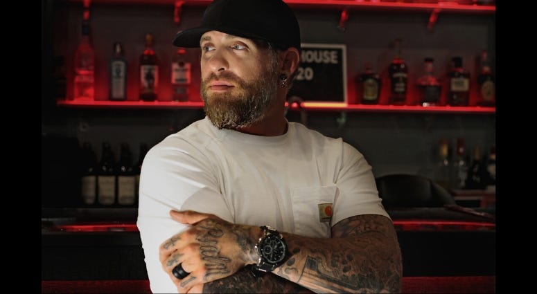 Country super star Brantley Gilbert honors military veterans Country super star Brantley Gilbert honors military veterans