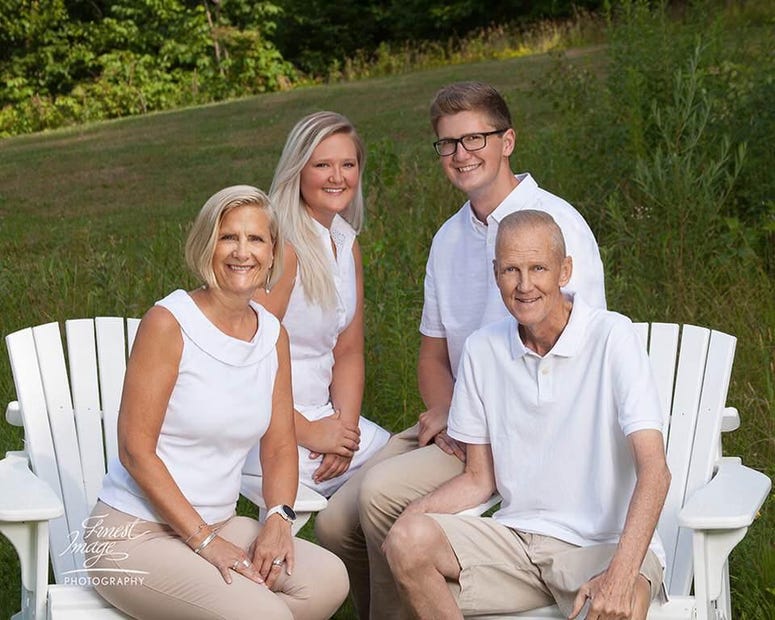 Brig. Gen. Mike Heston, his wife June, and their two children. Heston3