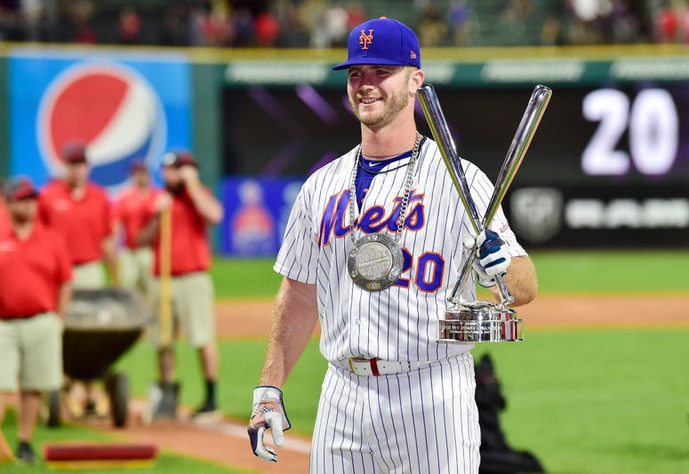 CLEVELAND, OHIO - JULY 08: Pete Alonso of the New York Mets poses with the trophy after winning the T-Mobile Home Run Derby at Progressive Field on July 08, 2019 in Cleveland, Ohio. Mets Rookie Pete Alonso wont the 2019 Home Run Derby and donated 10% of his winnings to veteran charities