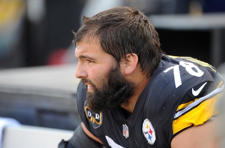 Pittsburgh Steelers offensive tackle Alejandro Villanueva (78) watches the first quarter against the Cincinnati Bengals at Heinz Field, October 2017.