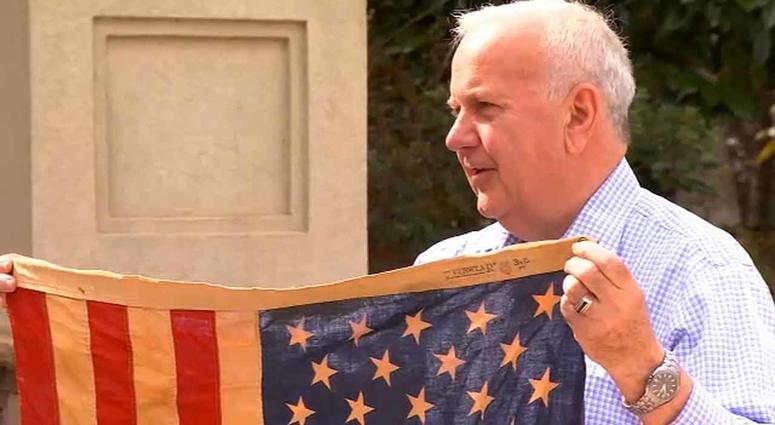 Richard Oulton, American flag