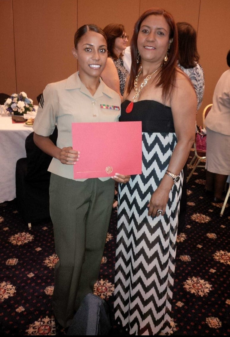 Yajaira poses with her mom.