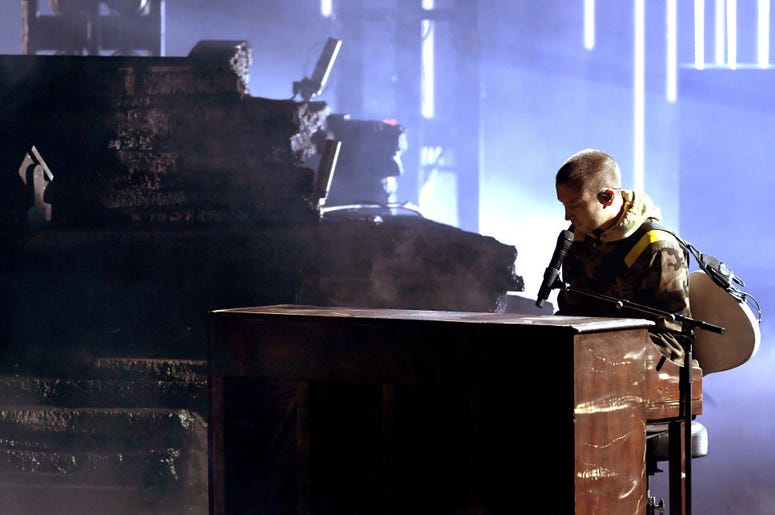 Tyler Joseph of Twenty One Pilots performs onstage during the 2018 American Music Awards Tyler Joseph of Twenty One Pilots performs onstage during the 2018 American Music Awards