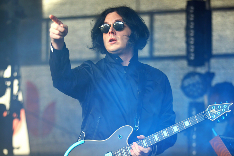 Jack White performing a free show in the courtyard of the historic George Inn pub Jack White performing a free show in the courtyard of the historic George Inn pub