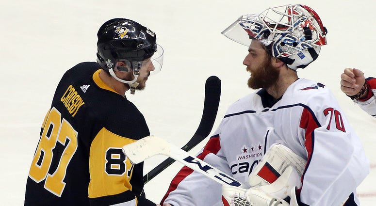 Braden Holtby, Sidney Crosby