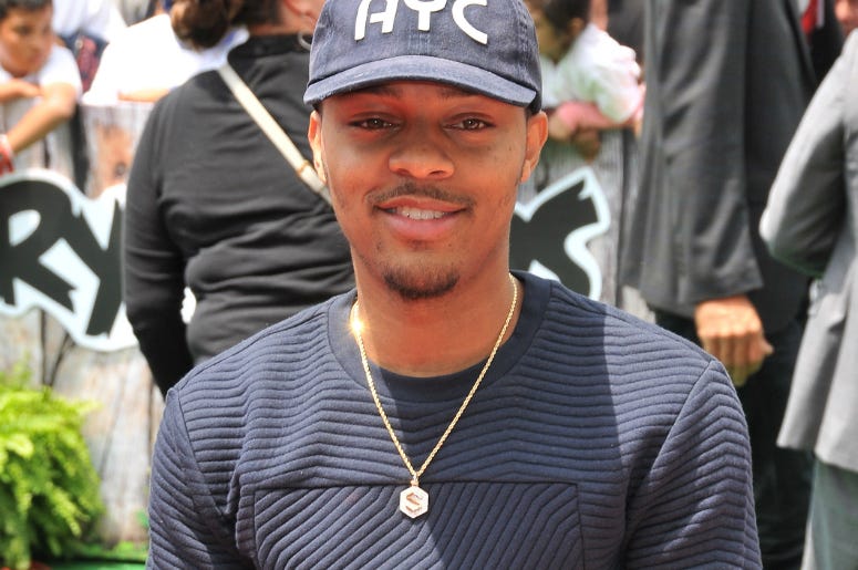 Shad Moss aka Bow Wow arrives at "The Angry Birds Movie" Los Angeles Premiere. Shad Moss aka Bow Wow arrives at "The Angry Birds Movie" Los Angeles Premiere.