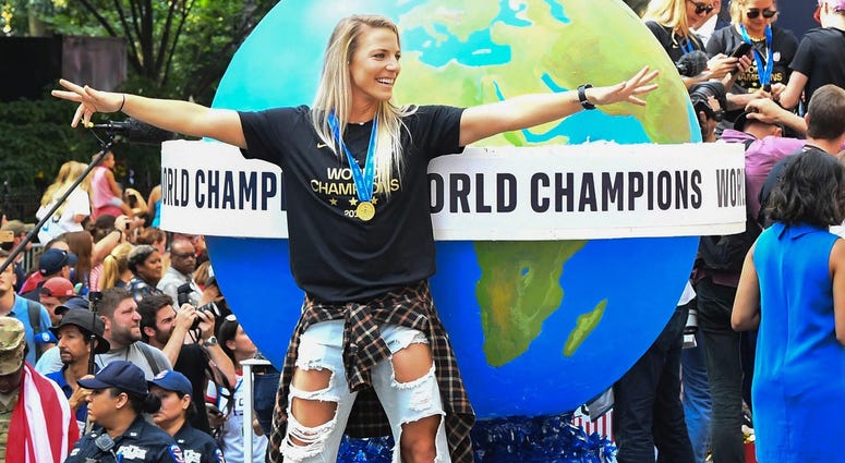Julie Ertz Julie Ertz